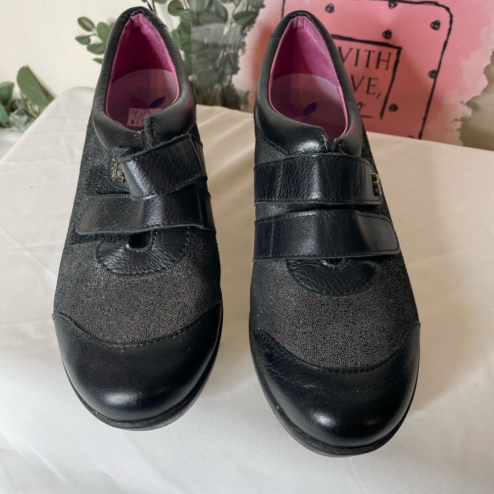 Helle Comfort Wellness Sneakers Sz. 6.5